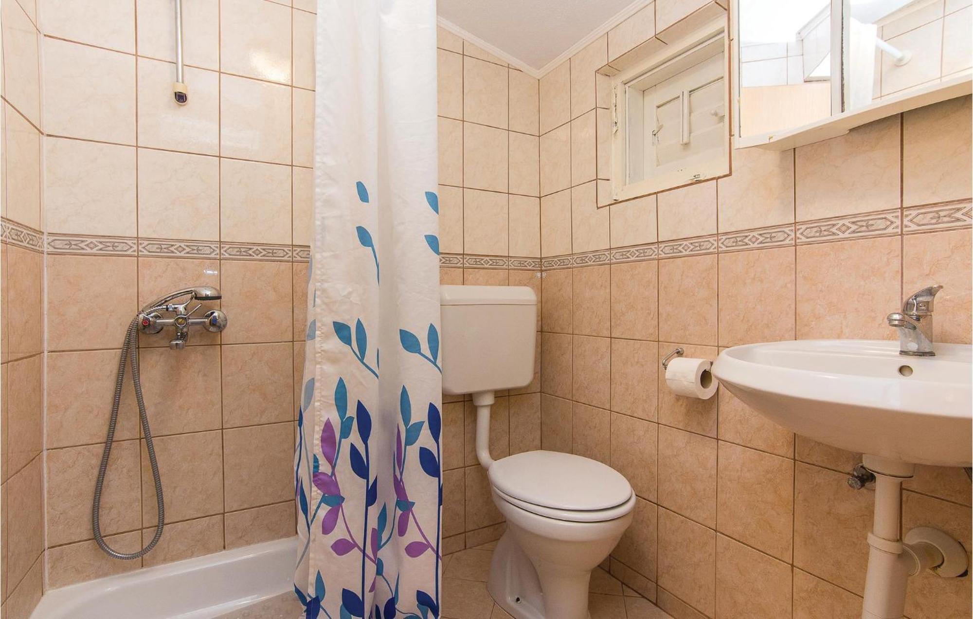 Pet Friendly Apartment In Pakostane With Kitchen Zewnętrze zdjęcie