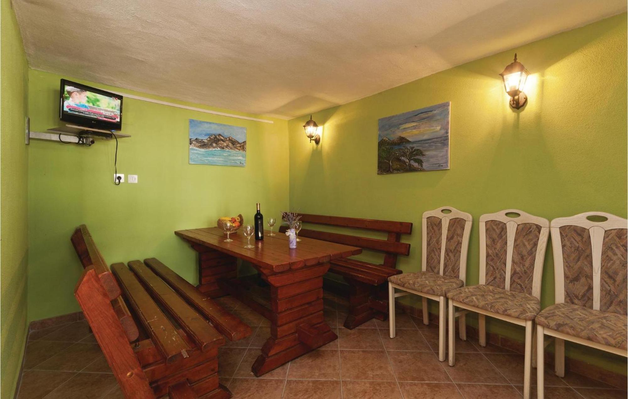 Pet Friendly Apartment In Pakostane With Kitchen Zewnętrze zdjęcie