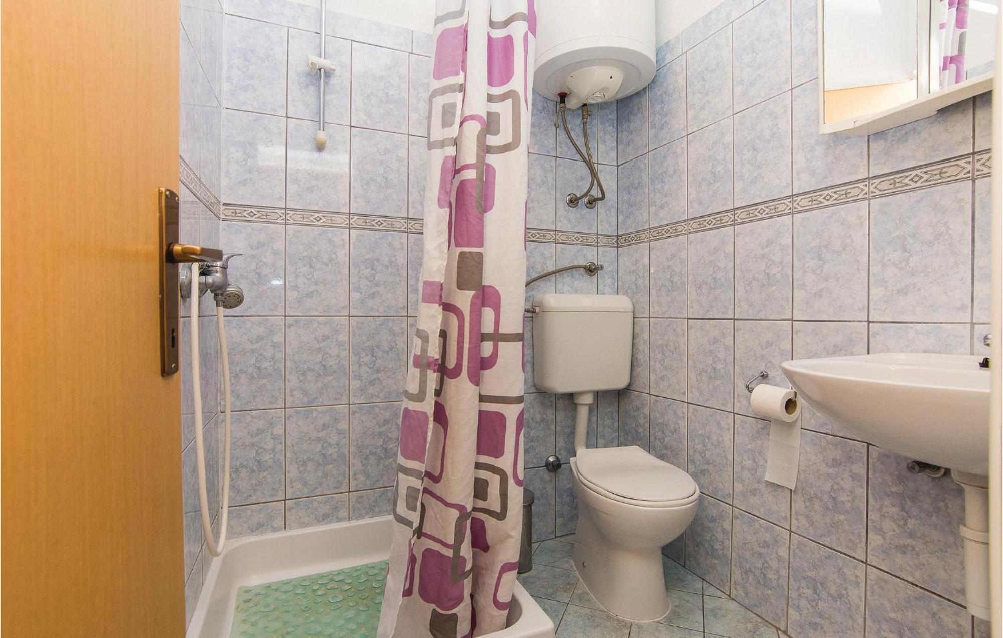 Pet Friendly Apartment In Pakostane With Kitchen Zewnętrze zdjęcie